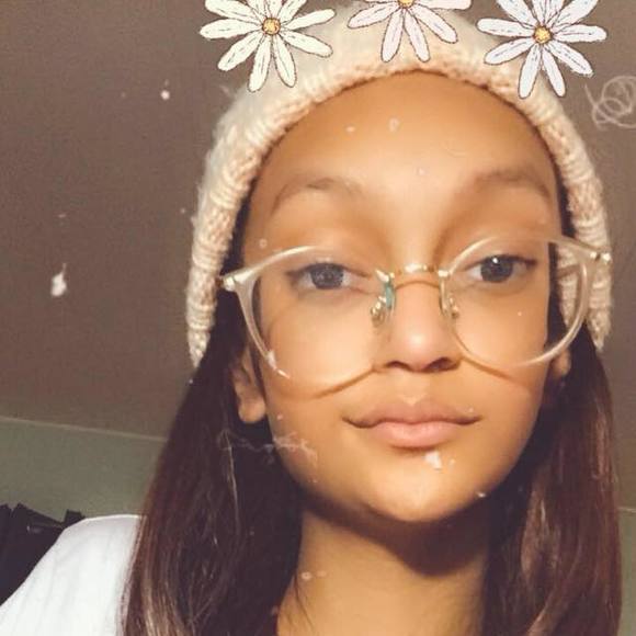 Meet your Posher, Alicia - Picture 1 of 1